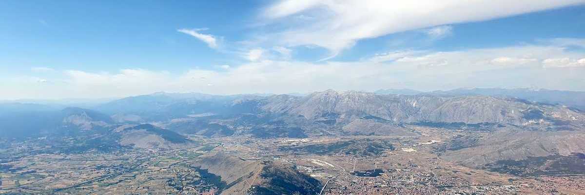 Flugwegposition um 13:15:00: Aufgenommen in der Nähe von 67053 Capistrello, L’Aquila, Italien in 2454 Meter